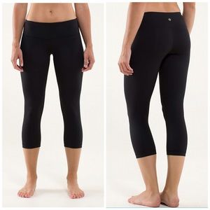 Lululemon Wunderunder Crops Size 2